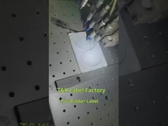 टोपी के लिए मखमली कपड़े पर मुद्रित चमकदार 3 डी सिलिकॉन हीट ट्रांसफर लेबल