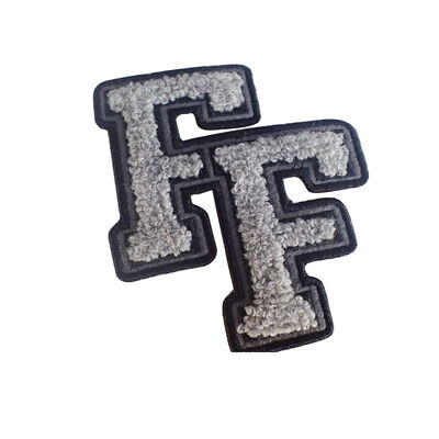 गारमेंट एम्ब्रॉइडेड पैच बैज कस्टम एम्ब्रॉइडेड पैच के लिए कस्टमाइज्ड डिज़ाइन लोगो