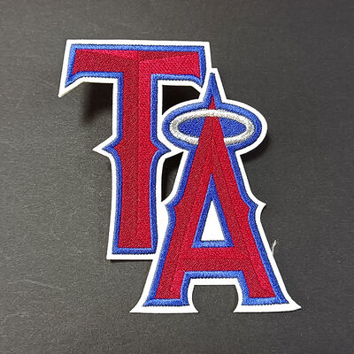 कढ़ाई वाला पैच - लाल और नीला हैलो के साथ, लौह-ऑन / सिलाई-ऑन परिधान बैकपैक सजावट बैज