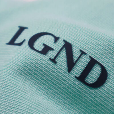 फैक्टरी कस्टम फ्लैट सिलिकॉन हीट ट्रांसफर लेबल कपड़े के लिए धोने योग्य