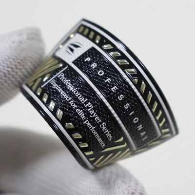 कस्टम टीपीयू हाई-फ्रीक्वेंसी पैच - मेटैलिक गोल्ड और ब्लैक प्रोफेशनल प्लेयर सीरीज़ बैज स्पोर्ट्सवियर के लिए