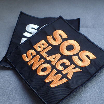 कढ़ाई पैच कस्टम डिजाइन कढ़ाई सिलाई लोहे का बैज कपड़े कढ़ाई लेबल