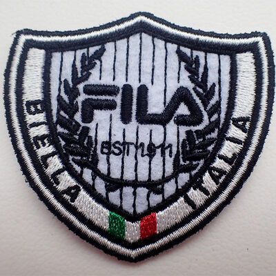 गर्म पिघल चिपकने वाला के साथ विभिन्न रंगों और प्रभावों में अनुकूलित पर्यावरण-अनुकूल कढ़ाई पैच